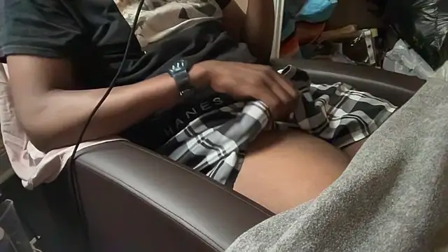 TallDickguy00 online show from October 5, 2025, 6:20 pm