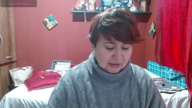 Snapshot of Sasharosee2 chatting on December 2, 2025, 1:24 pm Sasharosee2 online show from December 2, 2025, 1:24 pm