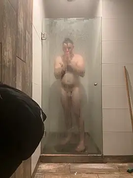 Snapshot of Ezeveron chatting on September 20, 2025, 3:00 am Ezeveron online show from September 20, 2025, 3:00 am