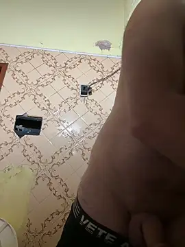 Snapshot of Ezeveron chatting on September 25, 2025, 4:07 am Ezeveron online show from September 25, 2025, 4:07 am