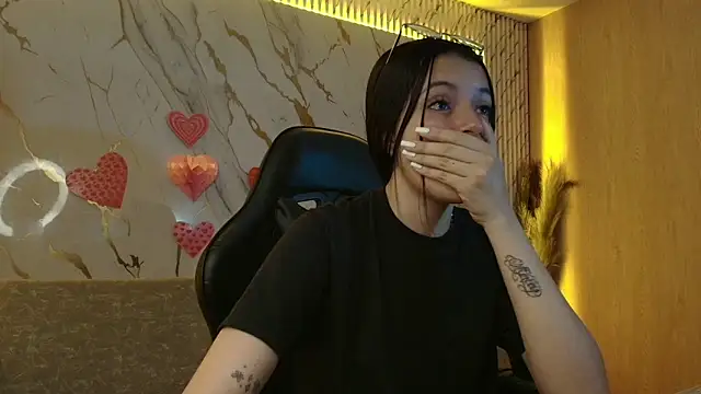 sophiadoll tf online show from February 23, 2026, 1:44 pm