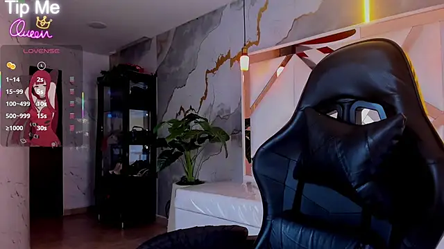 sophiadoll tf online show from March 25, 2026, 8:41 pm