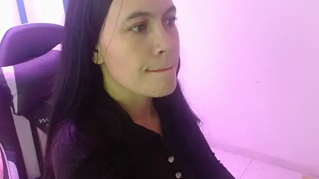 Snapshot of cristal1609 chatting on November 30, 2025, 2:51 pm cristal1609 online show from November 30, 2025, 2:51 pm