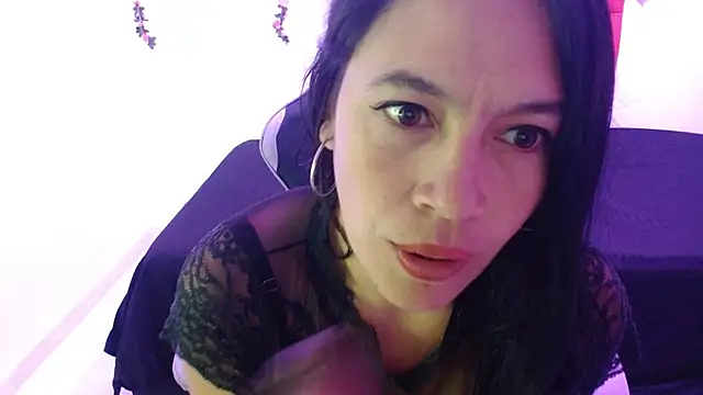 Snapshot of cristal1609 chatting on January 9, 2026, 1:40 pm cristal1609 online show from January 9, 2026, 1:40 pm