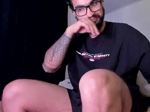 Snapshot of Chrys_harris77 chatting on July 17, 2026, 5:04 am Chrys harris77 online show from July 17, 2026, 5:04 am
