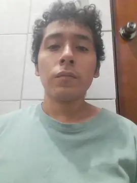 Snapshot of latinbigcock1_ chatting on April 15, 2026, 5:02 am latinbigcock1 online show from April 15, 2026, 5:02 am