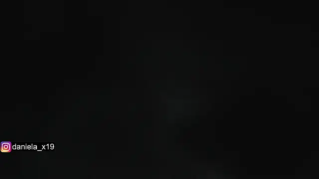 Snapshot of Daniela_x19 chatting on October 29, 2025, 12:42 am Daniela x19 online show from October 29, 2025, 12:42 am