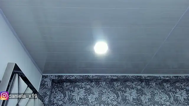 Daniela x19 online show from April 28, 2026, 2:49 am