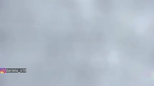 Snapshot of Daniela_x19 chatting on October 23, 2025, 12:42 am Daniela x19 online show from October 23, 2025, 12:42 am