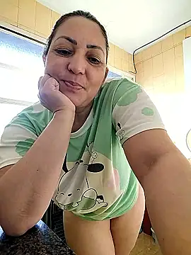 Lunita86 online show from April 11, 2026, 12:20 pm