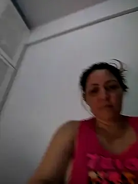 Lunita86 online show from February 26, 2026, 2:33 am