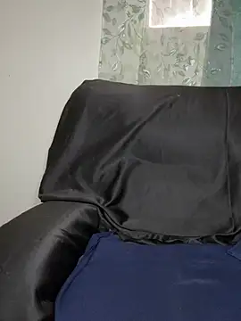 foreigntitts  online show from February 12, 2026, 9:03 pm