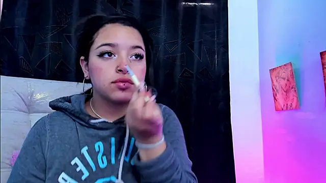 Snapshot of queen_salomme chatting on November 29, 2025, 8:42 pm queen salomme online show from November 29, 2025, 8:42 pm