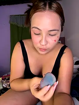 Snapshot of sacha_torres02 chatting on November 5, 2025, 5:10 am sacha torres02 online show from November 5, 2025, 5:10 am