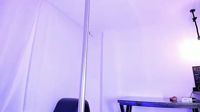 Snapshot of Scarleett_Moon chatting on October 24, 2025, 3:38 am Scarleett Moon online show from October 24, 2025, 3:38 am