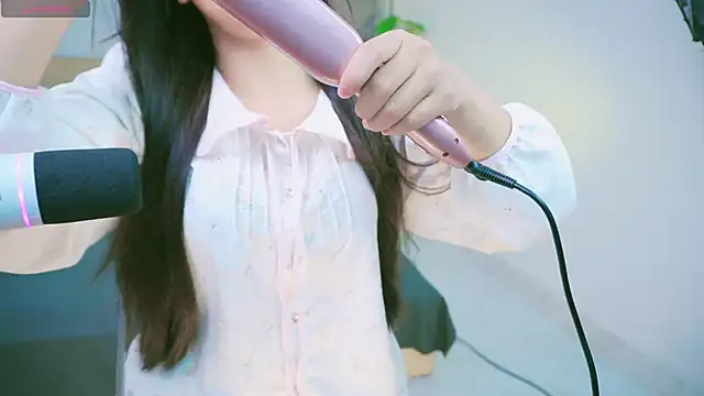 Snapshot of Cherry-26 chatting on November 8, 2025, 1:14 pm Cherry-26 online show from November 8, 2025, 1:14 pm