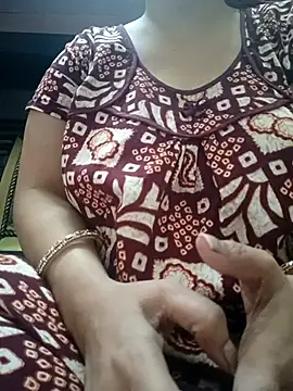 Snapshot of Jeya_thakur chatting on November 11, 2025, 7:47 am Jeya thakur online show from November 11, 2025, 7:47 am