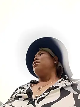 callistra online show from April 1, 2026, 4:36 am