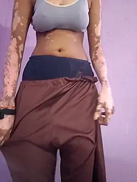 Snapshot of sweet_simmi chatting on November 9, 2025, 5:33 am sweet simmi online show from November 9, 2025, 5:33 am