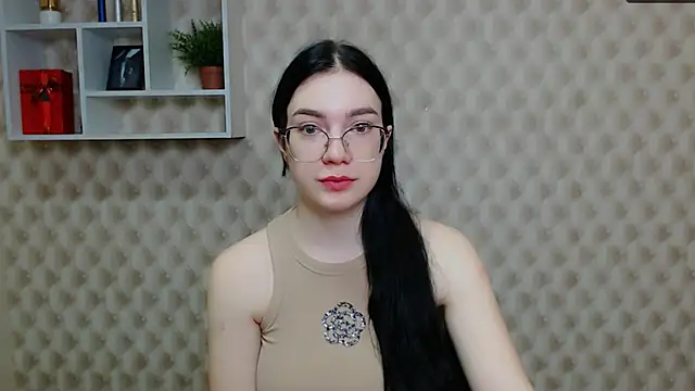 MiraBabe  online show from December 15, 2025, 9:48 am