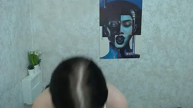 MiraBabe  online show from November 7, 2025, 8:52 am