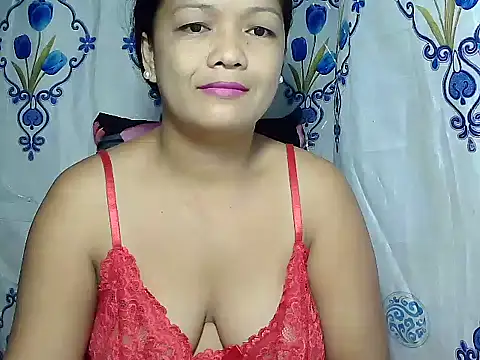 Snapshot of Wetpussie4_you chatting on November 18, 2025, 6:22 pm Wetpussie4 you online show from November 18, 2025, 6:22 pm