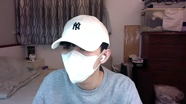 Snapshot of kai101010 chatting on November 18, 2025, 2:42 pm kai101010 online show from November 18, 2025, 2:42 pm