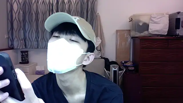 Snapshot of kai101010 chatting on October 2, 2025, 4:21 pm kai101010 online show from October 2, 2025, 4:21 pm