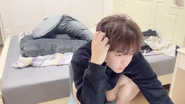 xlong00099 online show from December 4, 2025, 11:37 pm