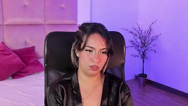 Snapshot of RouseWhitte chatting on March 1, 2026, 3:39 am RouseWhitte online show from March 1, 2026, 3:39 am