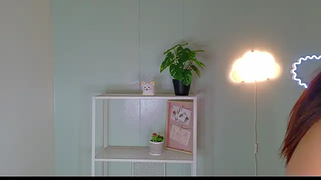 KeendraFox  online show from February 5, 2026, 10:33 am