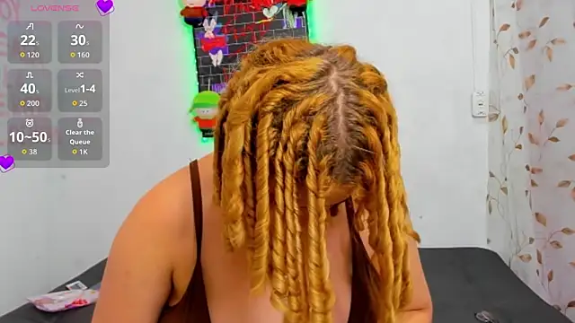 Cherrysweetyx online show from November 14, 2025, 12:42 pm