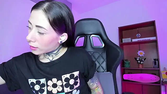 millyInk online show from October 10, 2025, 1:17 am