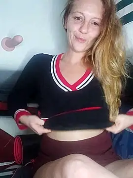 anayshotgirl online show from November 12, 2025, 4:11 pm