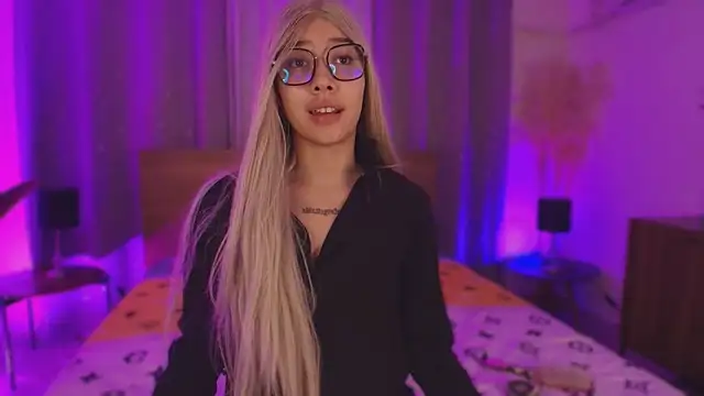 Snapshot of SofiaClarkson chatting on October 13, 2025, 5:09 am SofiaClarkson online show from October 13, 2025, 5:09 am