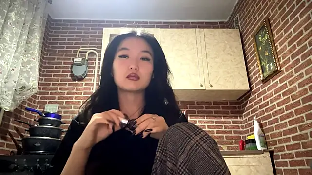 EmmaLeexth online show from January 10, 2026, 2:01 pm