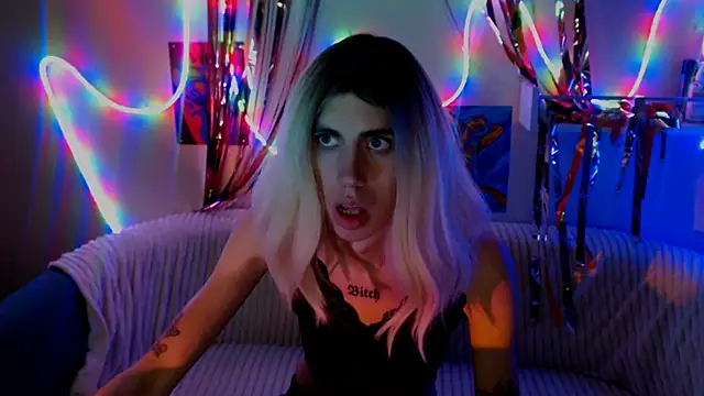 AlexNaughty14 online show from November 2, 2025, 9:03 am