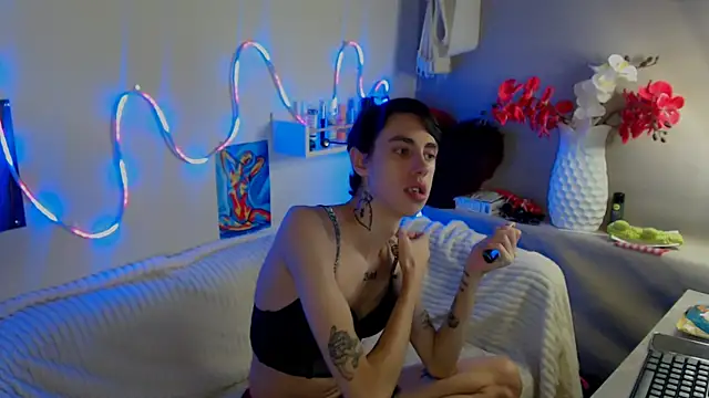 AlexNaughty14 online show from October 24, 2025, 9:19 am