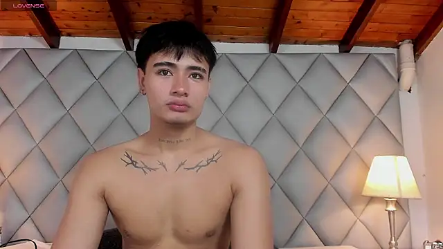 Clement Reyes online show from November 20, 2025, 12:39 pm