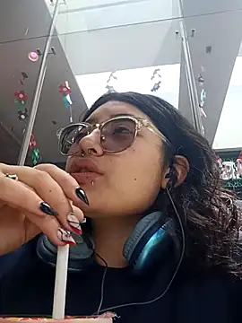 SabrinaV  online show from January 18, 2026, 5:16 pm