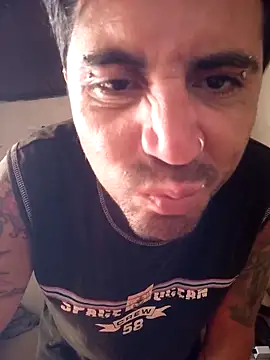 Lionardovssf35 online show from December 4, 2025, 3:44 pm