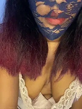 morjana2001 online show from November 11, 2025, 10:26 pm