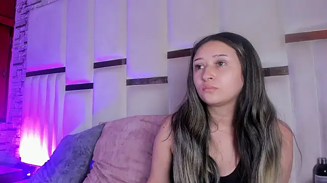 ANLLELOAndANGELA online show from May 31, 2026, 4:13 pm
