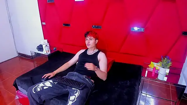 Snapshot of ANLLELOAndANGELA chatting on September 27, 2025, 2:01 pm ANLLELOAndANGELA online show from September 27, 2025, 2:01 pm