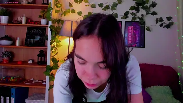Elise Noir online show from October 21, 2025, 4:17 pm