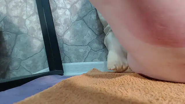 Snapshot of Alida2Anal chatting on January 7, 2026, 2:22 pm Alida2Anal online show from January 7, 2026, 2:22 pm