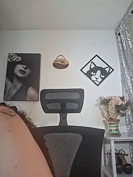 Snapshot of Lina_444 chatting on January 7, 2026, 1:21 am Lina 444 online show from January 7, 2026, 1:21 am