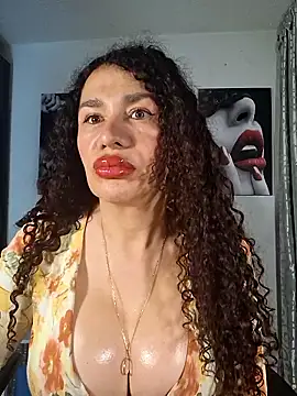 Snapshot of Lina_444 chatting on November 28, 2025, 1:06 am Lina 444 online show from November 28, 2025, 1:06 am