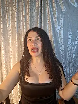 Snapshot of Lina_444 chatting on May 10, 2026, 2:04 am Lina 444 online show from May 10, 2026, 2:04 am