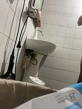 Snapshot of Fran-cisco1509 chatting on October 25, 2025, 8:24 am Fran-cisco1509 online show from October 25, 2025, 8:24 am